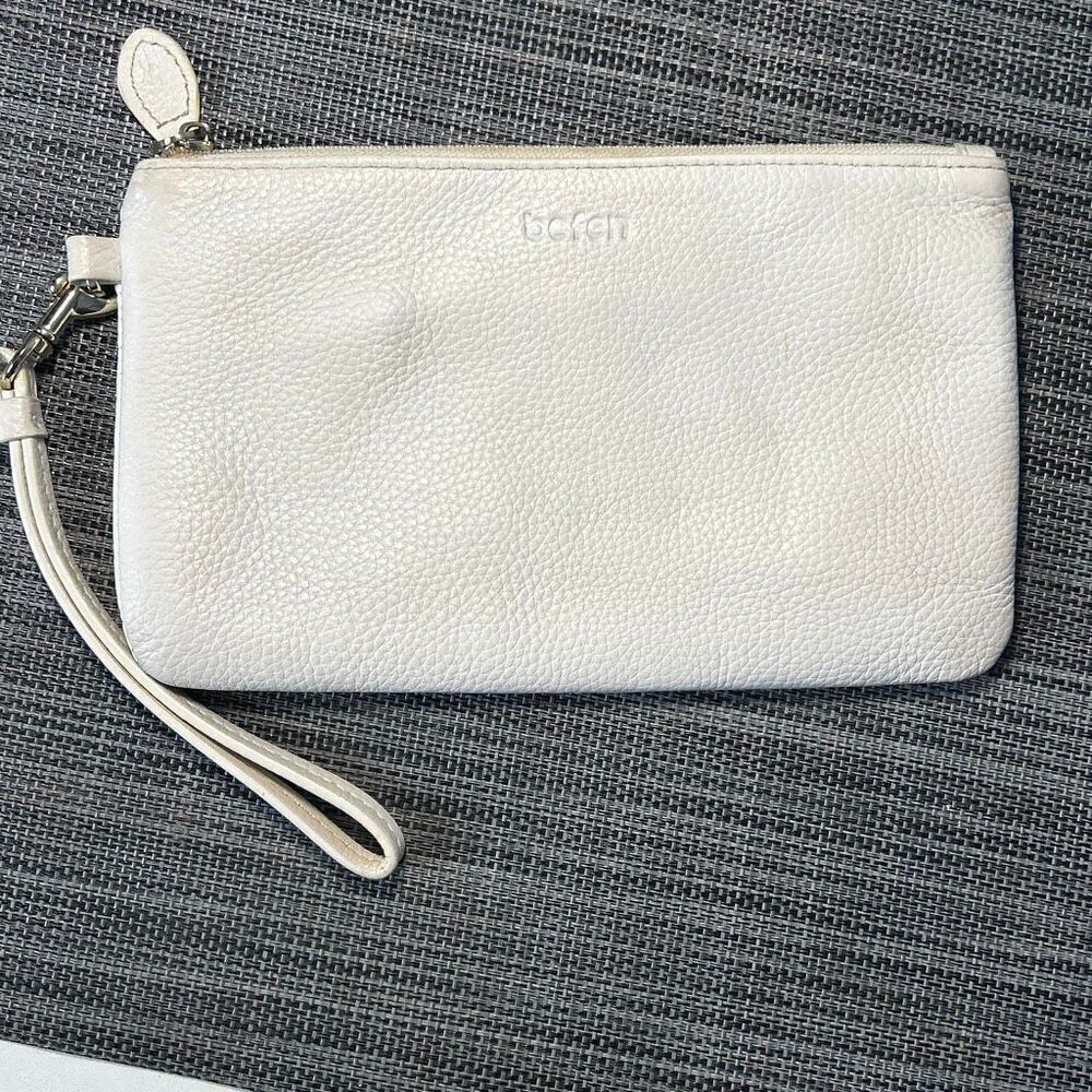 Befen White Wristlet Wallet